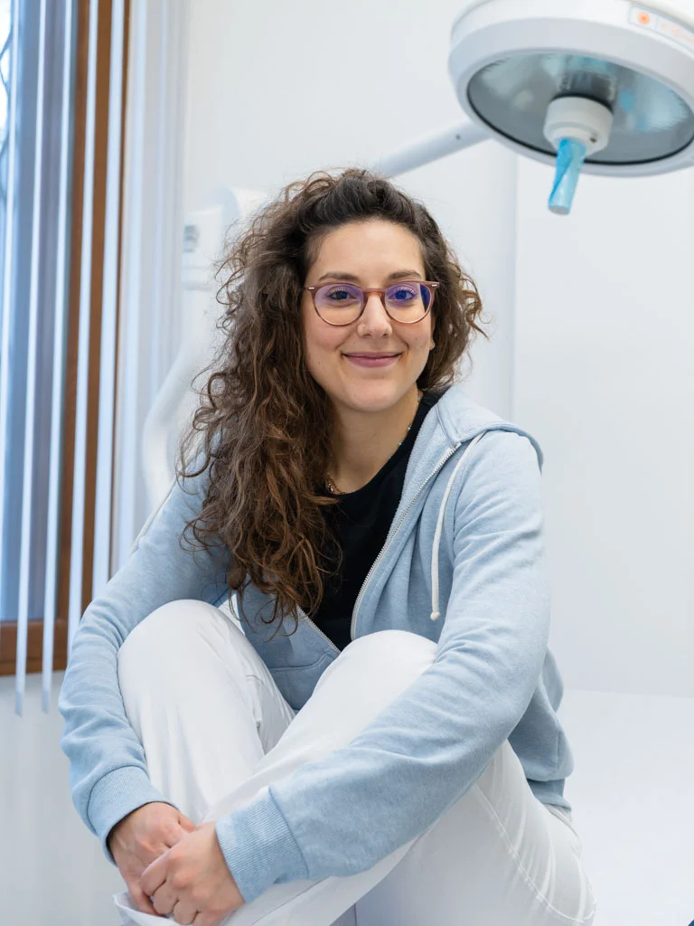 Ritratto di Doris Romeo, osteopata e ostetrica a Ferrara